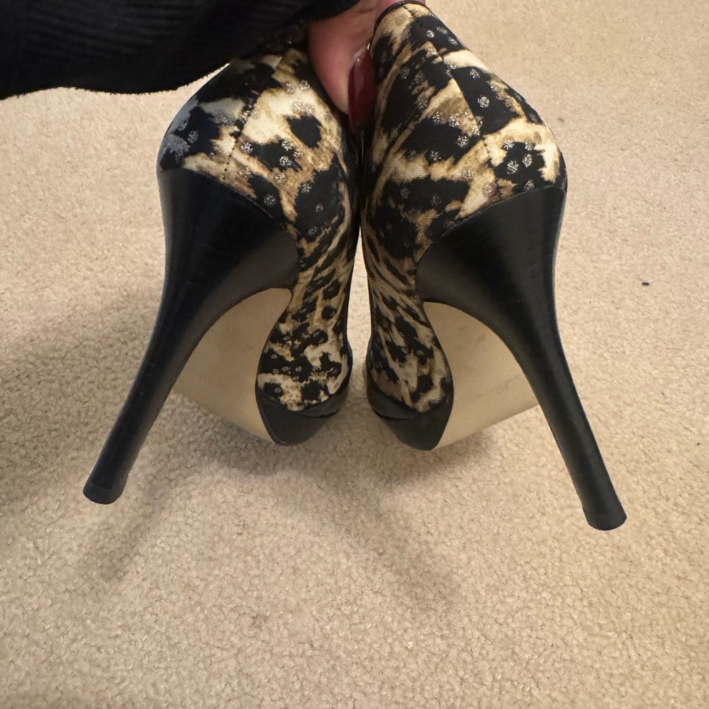 Guess Black and Leopard Print Heels - Picture 4 of 5